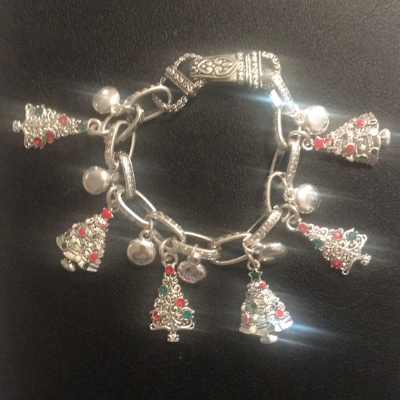 Christmas 🎄 Tree bracelet - Picture 1 of 3